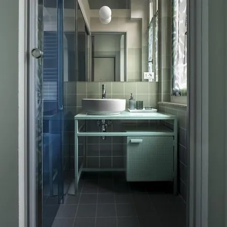 Box - Charm In Luxury By Rd Domus *